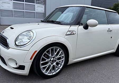 Mini Cooper S 174PS AUTOMATIK TÜV,NAVI,LEDER,PANO
