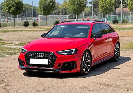 Audi RS4 Avant 2.9 TFSI quattro LED Navi Leder