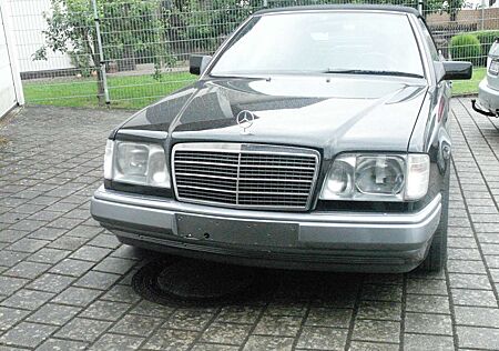 Mercedes-Benz E 200 E+200