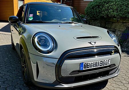 Mini Cooper SE Classic Trim
