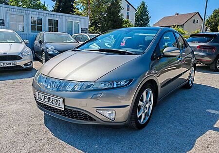 Honda Civic Lim. 5-trg. 1.8 Executive 1 Hand Navi Tüv