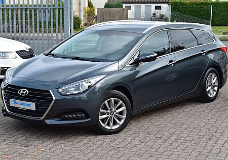 Hyundai i40 gebraucht kaufen Hyundai i40 cw blue Trend 2.Hand|Tempo.|Si-Hzg|Klimaaut.