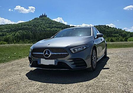 Mercedes-Benz A 200 7G-DCT AMG Line