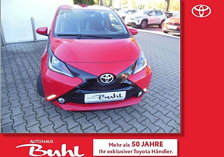 Toyota Aygo (X) x-play Team Deutschland aus 1. Hand