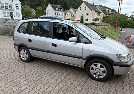 Opel Zafira 1.8 16V Elegance, 7 Sitze, 121000 km, Alu