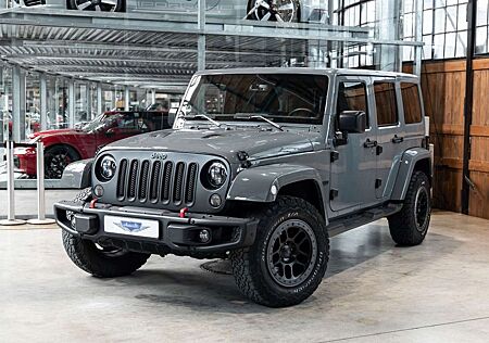 Jeep Wrangler Unlimited Sahara 2.8 TRD | Mopar OEM