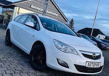 Opel Astra J Sports Tourer *AHK*KLIMA*ERST 56 TKM*