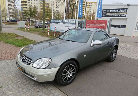 Mercedes-Benz SLK 200 Automatik FINANZIERUNG HIER MÖGLICH