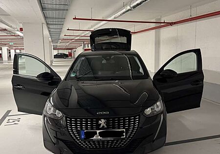 Peugeot 208 PureTech 100 Allure Pack
