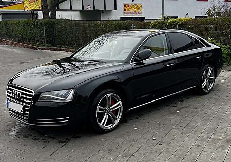 Audi A8 3.0 TDI DPF quattro tiptronic