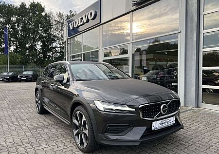 Volvo V60 CC V60 Cross Country B4 D AWD Plus Diesel CrossCountry Allrad