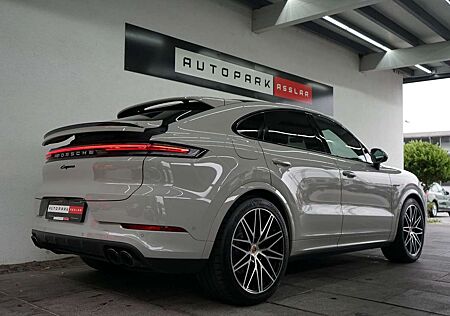 Porsche Cayenne Coupe E-Hybrid/SportDesign/Kreide/22z