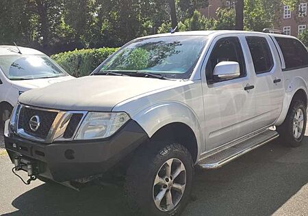 Nissan Navara 2010 4 Doors