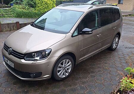 VW Touran Volkswagen Comfortline TDI blue motion technology