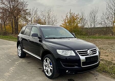 VW Touareg Volkswagen 3.0 V6 TDI DPF Aut. Individual