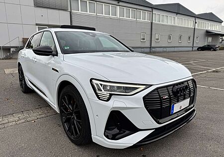 Audi e-tron 50 quattro SLine BlackEdition Pano 360° B&O AHK