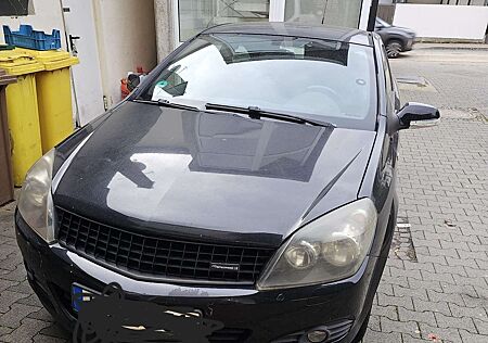 Opel Astra GTC 1.8 Edition