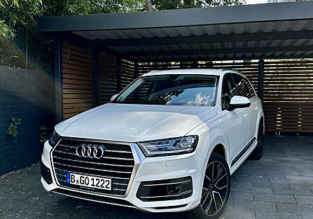 Audi Q7 45 TDI quattro Tiptronic - Touring Paket