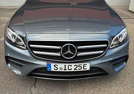 Mercedes-Benz E 300 T-Modell Diesel Hybrid de T 9G-TRONIC AMG Line