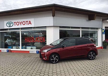 Toyota Yaris Hybrid Style Selection