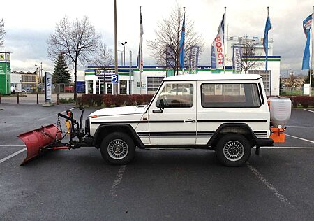 Mercedes-Benz 240 GD