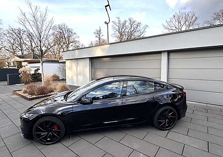 Tesla Model 3 HIGHLAND - PERFORMANCE - Super Zustand!