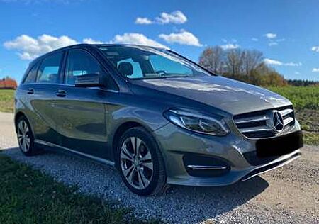 Mercedes-Benz B 200 automatik panorama