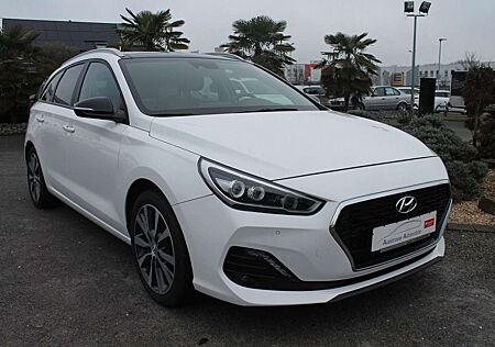 Hyundai i30 Kombi, Navi, AHK, Kamera, LED, 1.Hand