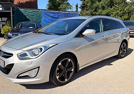 Hyundai i40 cw 1.7 CRDi Style,Navi,Rückfahrkamera