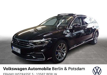 VW Passat Variant Volkswagen 1.4 TSI GTE Pano AHK DCC Stahzg