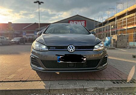 VW Golf GTE Volkswagen DSG, Keyless Go, ACC uvm.