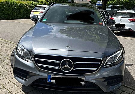 Mercedes-Benz E 220 d T 9G-TRONIC AMG Line