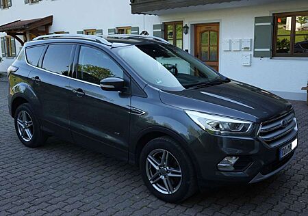 Ford Kuga 2.0 TDCi 4x4 Titanium