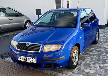 Skoda Fabia 1,4 STANDHZG,KLIMA,EL.FH,1.HAND,NR,SCHECKHEFT VOLL