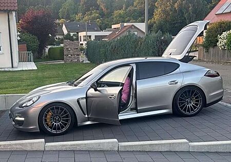Porsche Panamera 4S PDK