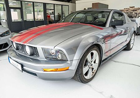 Ford Mustang V6 LEDER KLIMA ALU