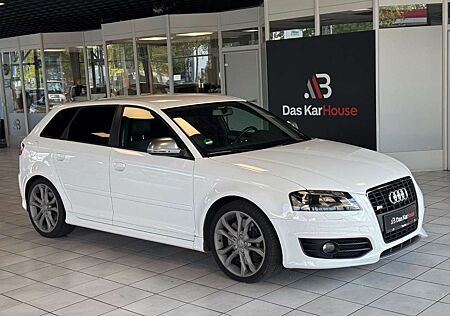 Audi S3 Sportback 2.0 TFSI quattro · BOSE · Xenon