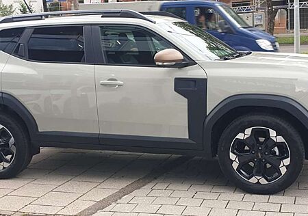 Dacia Duster TCe 130 Extreme „ Vollausstattung“