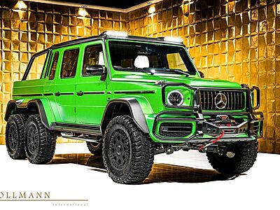 Mercedes-Benz G 63 AMG 6x6+CUSTOMIZED+BULLBAR+SIDESTEPS+STOCK