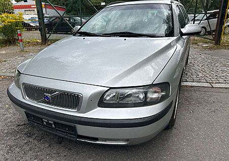 Volvo V70 2.4 125kW Premium