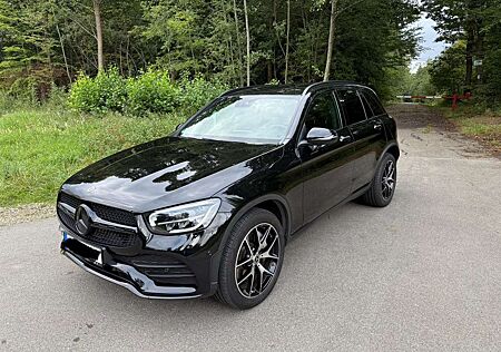 Mercedes-Benz GLC 300 GLC Plugin Hybrid e 4Matic 9G-TRONIC AMG Line