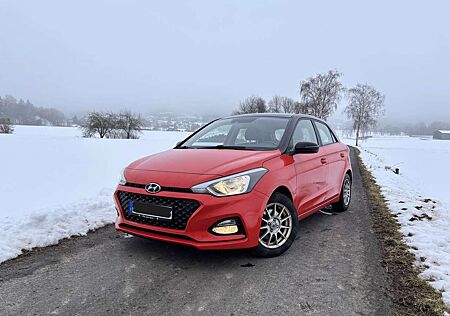 Hyundai i20 TÜV&Service Neu*Erste Hand, SHZ, Lenkradheizung, Klima, Trend