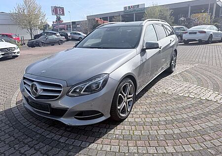 Mercedes-Benz E 300 E300 BlueTec Pano,Navi,LED,Leder,ACC,AHK,Kamera