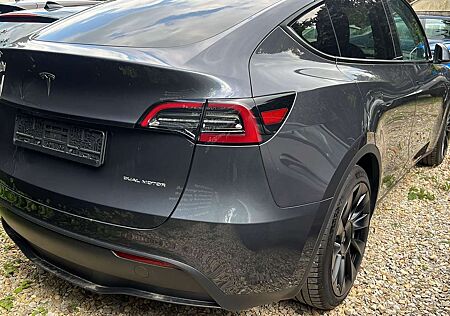 Tesla Model Y RWD