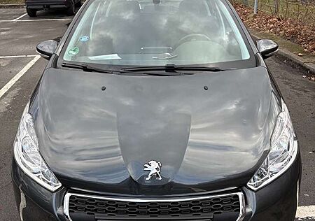 Peugeot 208 Active 1,2 VTi 82 Active