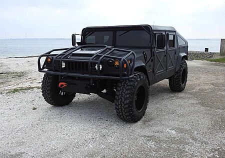 HUMMER H1 Alpha PREDATOR USA DURAMAX MIL-SPEC.