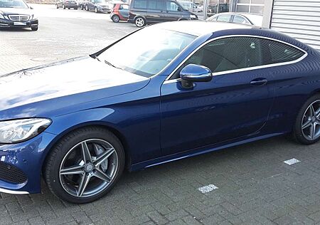 Mercedes-Benz C 200 C-Klasse Coupe AMG Line + Burmester + Panorama+LED