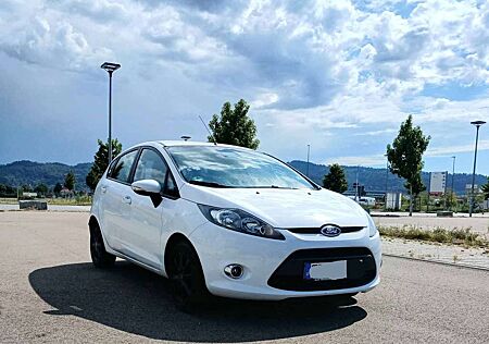 Ford Fiesta 1.25 Trend, 82 PS, neuer Zahnriemen