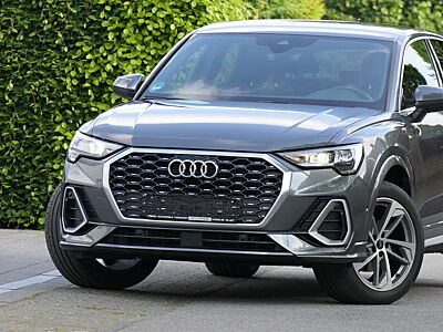 Audi Q3 Q3+SB+TDI+2x S-LINE SPORT+S-TRON+NAVI+19"ALU+STHZG
