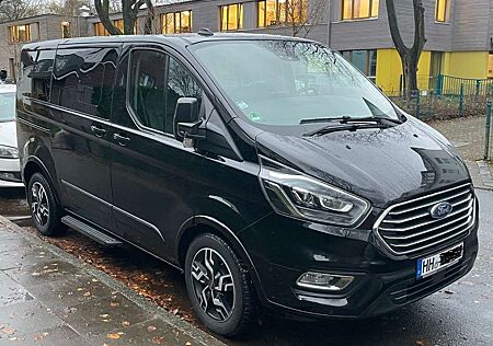 Ford Tourneo Custom 320 L1H1 VA Autm. Titanium X